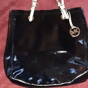 Micheal Kors Handbag